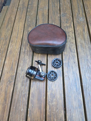 Fishing reel cosed face - cosed,