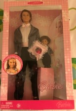 Barbie bride, wedding arch