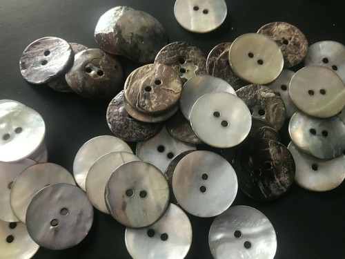 Natural mother pearl - of,