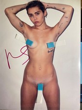 miley cyrus signed 8.5 x 11