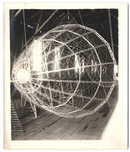 Photograph zeppelin - photograph, lz