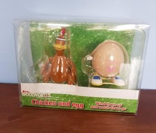 Woolworths Wind Up Chicken & Egg Toy. Vintage. Unopened.