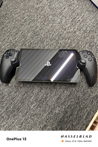 Sony ps5 portal hand - sony, held