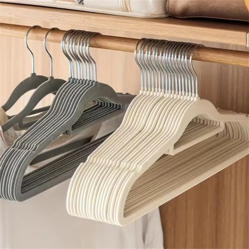 Non slip flocked velvet - non-slip, space