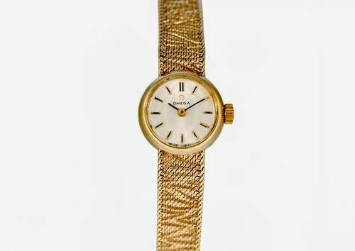 Omega vintage 9ct gold women - omega,