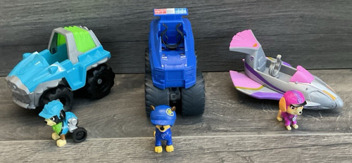 Three small vehicle - small, paw