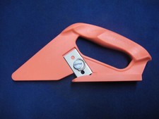 Red Carpet Cutter for Jute