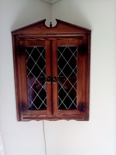 Oak corner wall display - oak,