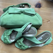 Pedro Miralles green slingback