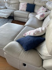 3m x 3m Corner Suite with recliners at each end. Free for collection today