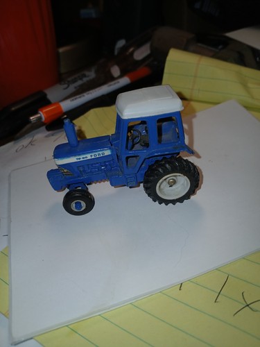 Ertl ford blue tractor - ertl,