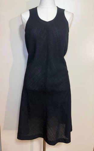 Used comme des - des, dress