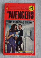 The Avengers Book The Floating Game PB #1 VTG 1967 Garforth Emma Peel John Steed