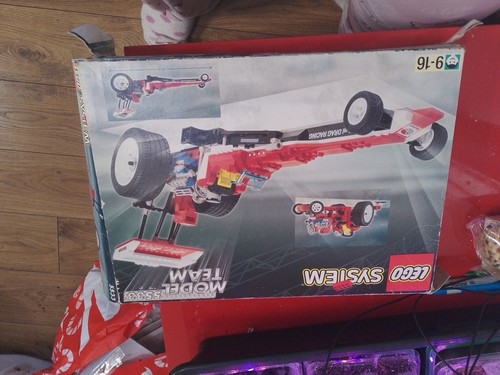 1999 red fury lego vintage - red,