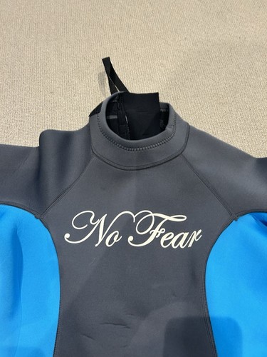 Ladies fear full wetsuit - no,