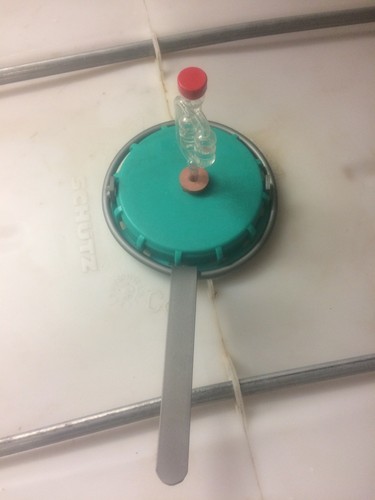 Ibc container lid key - container,