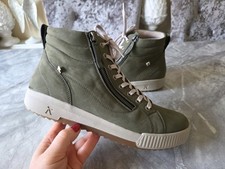 RIEKER BOOTS LADIES SIZE UK7.5