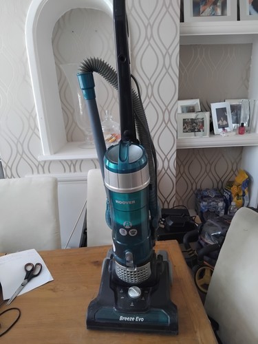 Hoover breeze evo - breeze, upright
