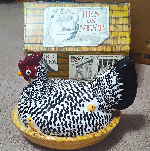 Emma bridgewater hen - bridgewater, on