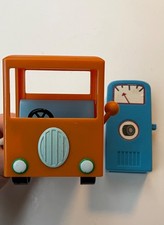 Peppa Pig toys - garage pump
