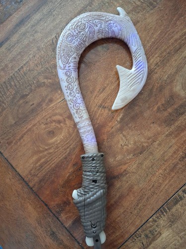 Disney moana maui magical - disney, fish