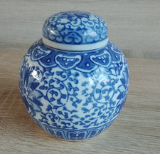 BLUE & WHITE CERAMIC GINGER