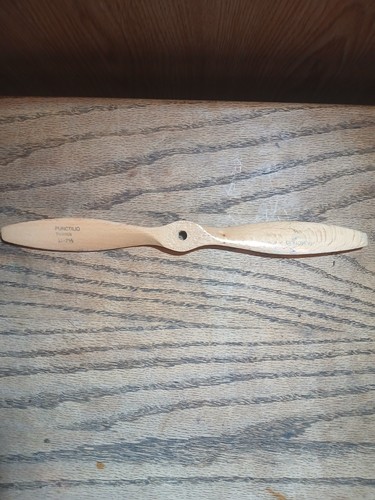 Punctilio pusher wooden - "pusher,