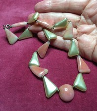 Vintage Art Deco Czech Pink & gold Satin Triangle Bead Necklace 16cm *Rd Descrip