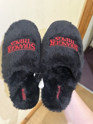 Stranger things slippers - stranger,