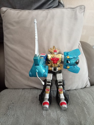 Power rangers wild - power, force