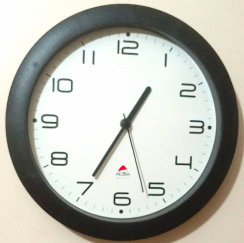 Alba round analogue wall - round,
