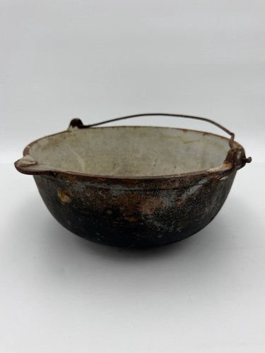 Antique cast iron - cast, pot
