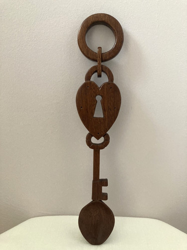 Vintage handcarved welsh - ,