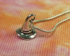 3D Witch Hat Necklace Witches Pointed cap Charm Pendant Witchcraft Wicca Gift nb