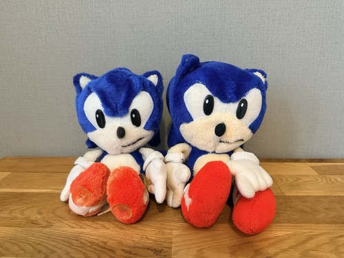 Vintage old 1990s sonic - x2,