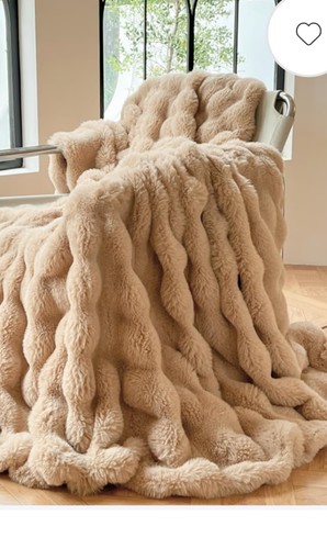 Dreamlanding faux rabbit fur - faux,