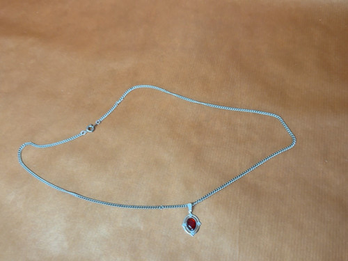 Vintage silver tone necklace - silver,