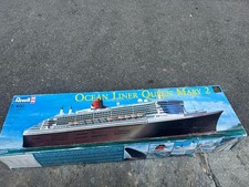 Revell Ocean Liner Queen Mary 2 Ship Mount Kit 1/400 Scale NIB