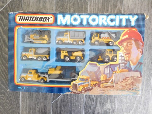 Matchbox motorcity 8 - matchbox,