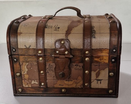 Vintage style wooden treasure - vintage,