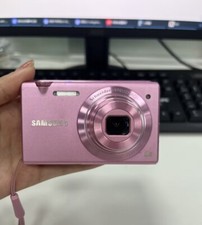 Samsung MV800 Flip-out Touch