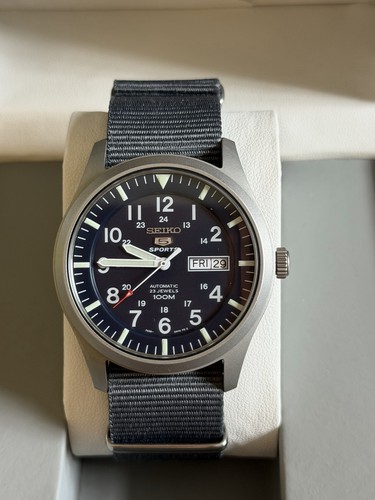 Seiko sports snzg11k1 - 5,