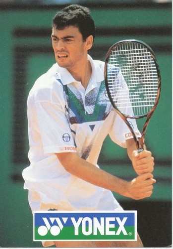 Yonex tennis racket - tennis,