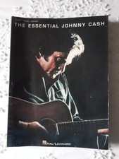 THE ESSENTIAL JOHNNY CASH - For Piano, Vocal & Guitar