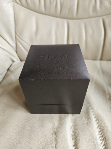 Gucci watch box protective - watch,