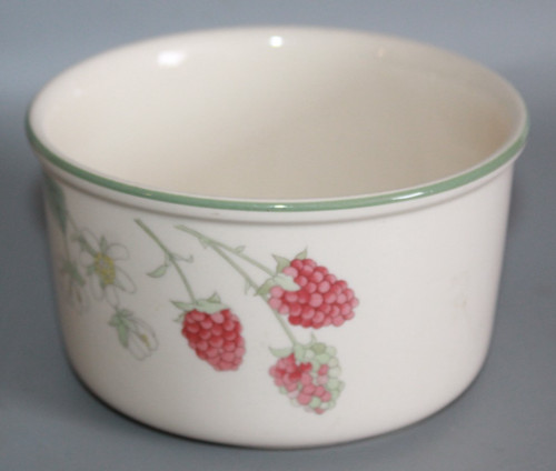 Wedgwood raspberry cane - wedgwood, 4.25"