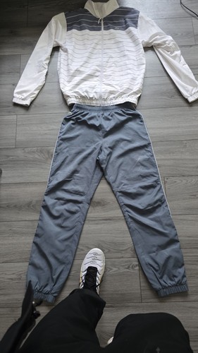 Dark grey white - grey, n