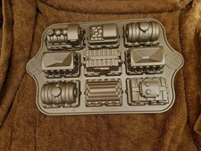 NORDIC WARE TRAIN ENGINE CAKE