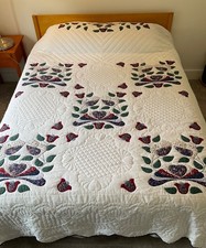 Vintage Amish Appliquéd Quilt