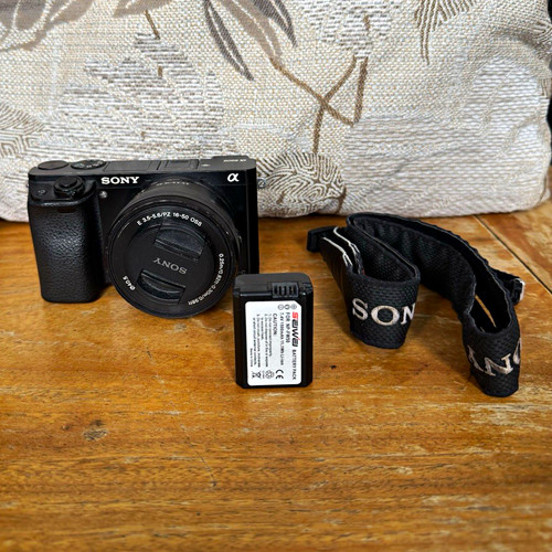 Sony alpha a6000 ilce - sony,